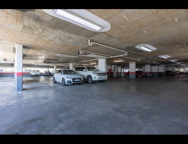 1 BEDROOM APARTMENT TO LET IN CLAREMONT